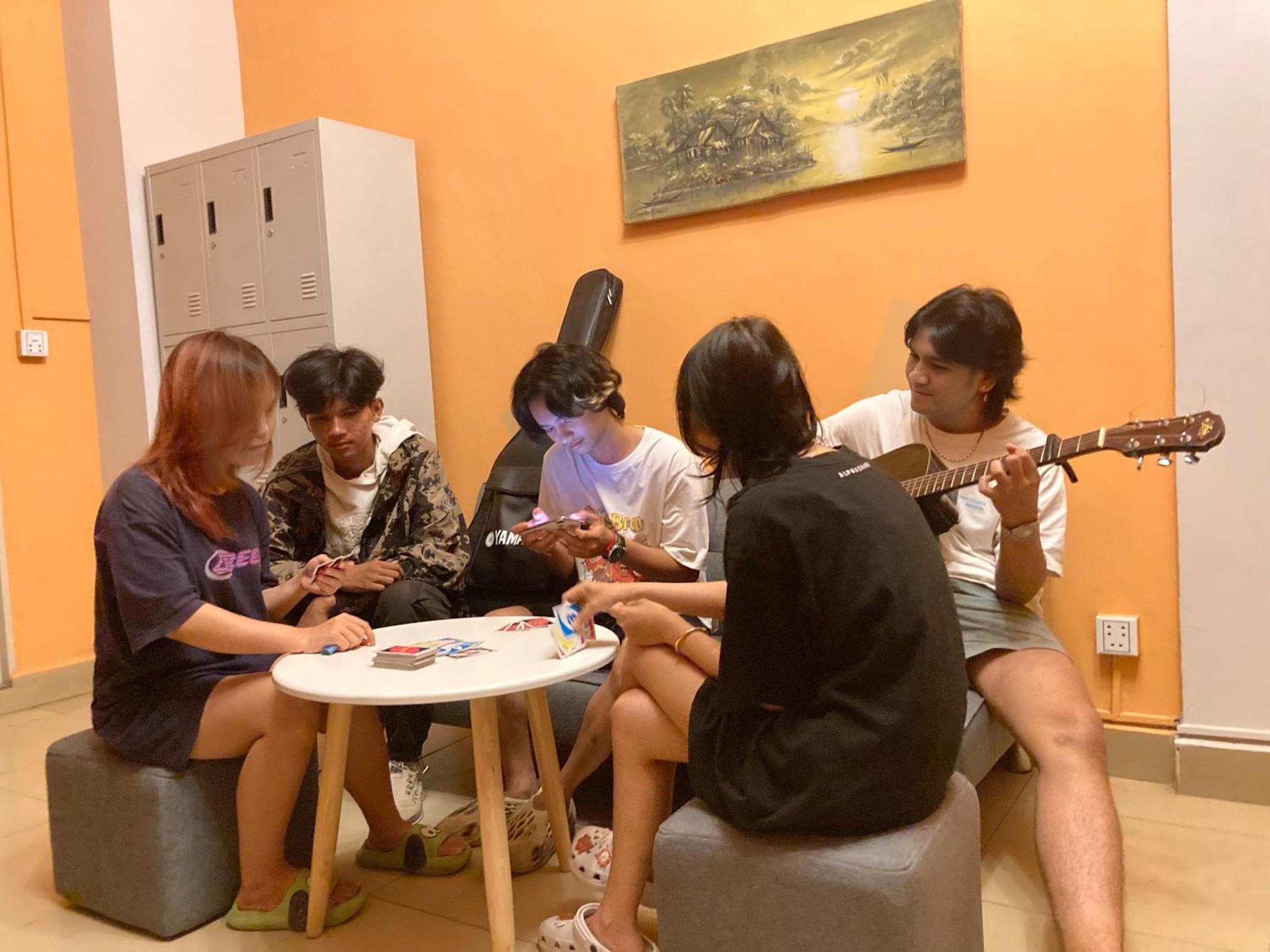 Ganesha Hostel Battambang Luaran gambar