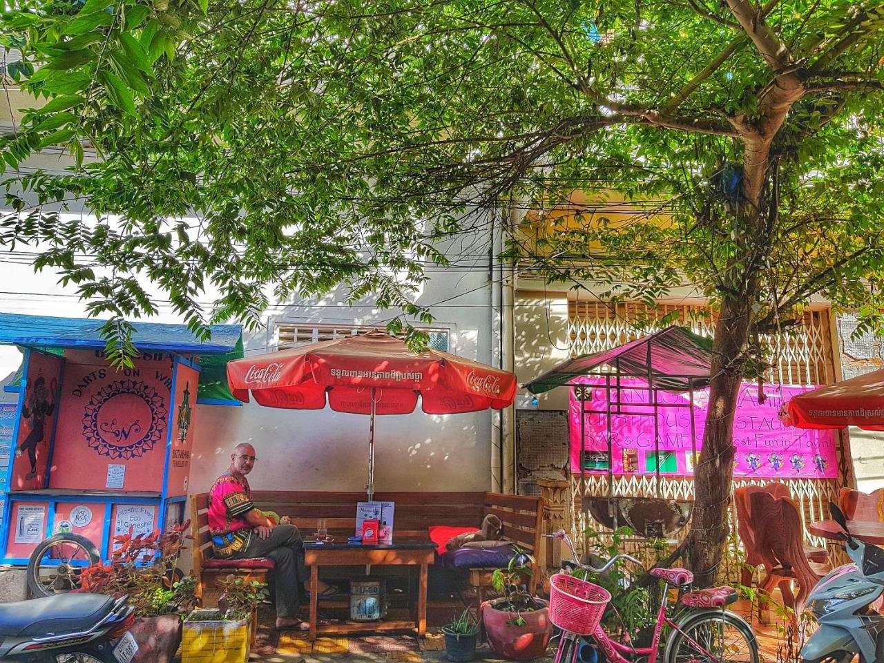 Ganesha Hostel Battambang Luaran gambar