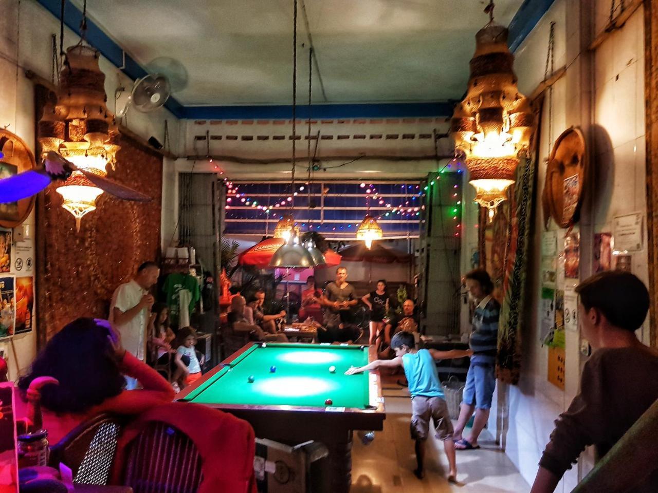 Ganesha Hostel Battambang Luaran gambar