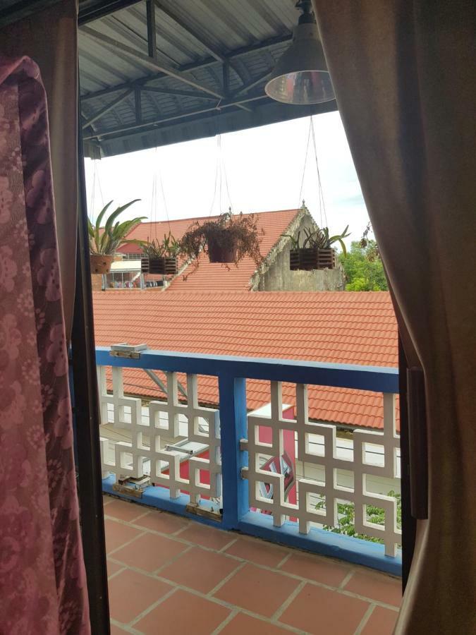 Ganesha Hostel Battambang Luaran gambar