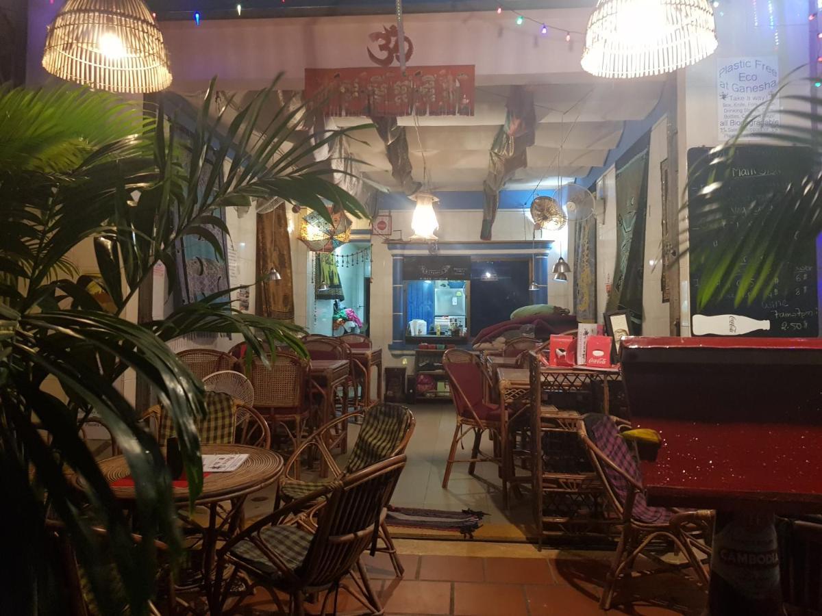 Ganesha Hostel Battambang Luaran gambar