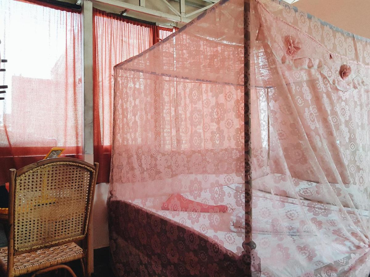 Ganesha Hostel Battambang Luaran gambar
